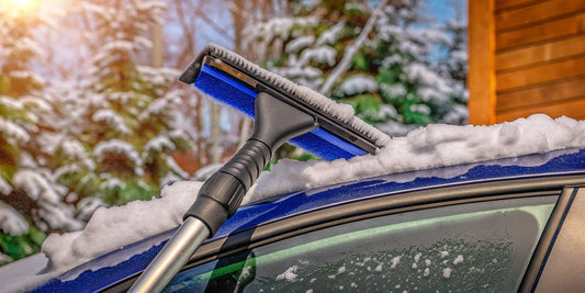 A soft snow broom is the best way to remove snow from an SUV without scratching the paint.