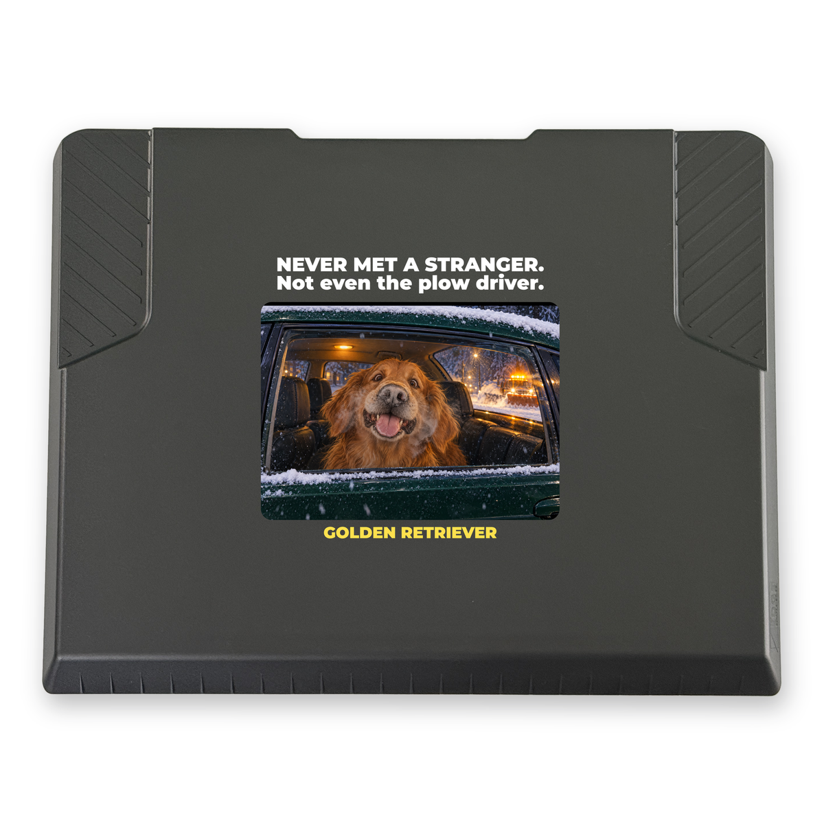 The EDGE snow and ice scraper with the Golden Retriever design "Never Met a Stranger", 8 x 8 in, top view